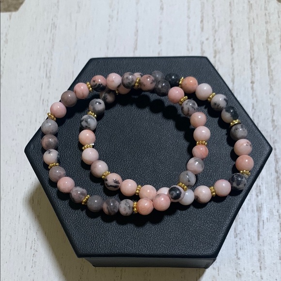 Jewelry - Pink and Grey Beaded Bracelet Set NWOT